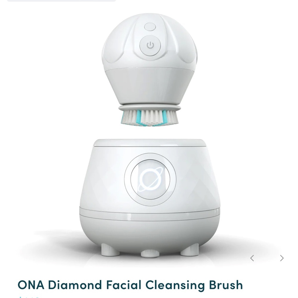TAOCLEAN ONA Diamond Facial Brush with UV Sanitizer